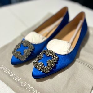 Manolo Blahnik Hangisi Satin Flat